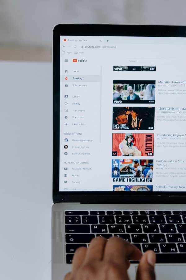 Télécharger une vidéo youtube sans logiciel : guide pratique